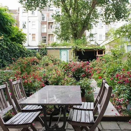 Classic West Apartement Bed & Breakfast